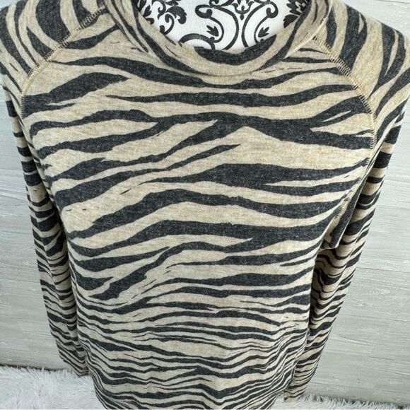 LNA Revolve Jillyan Zebra Print Raglan Sweatshirt Top - Picture 3 of 8